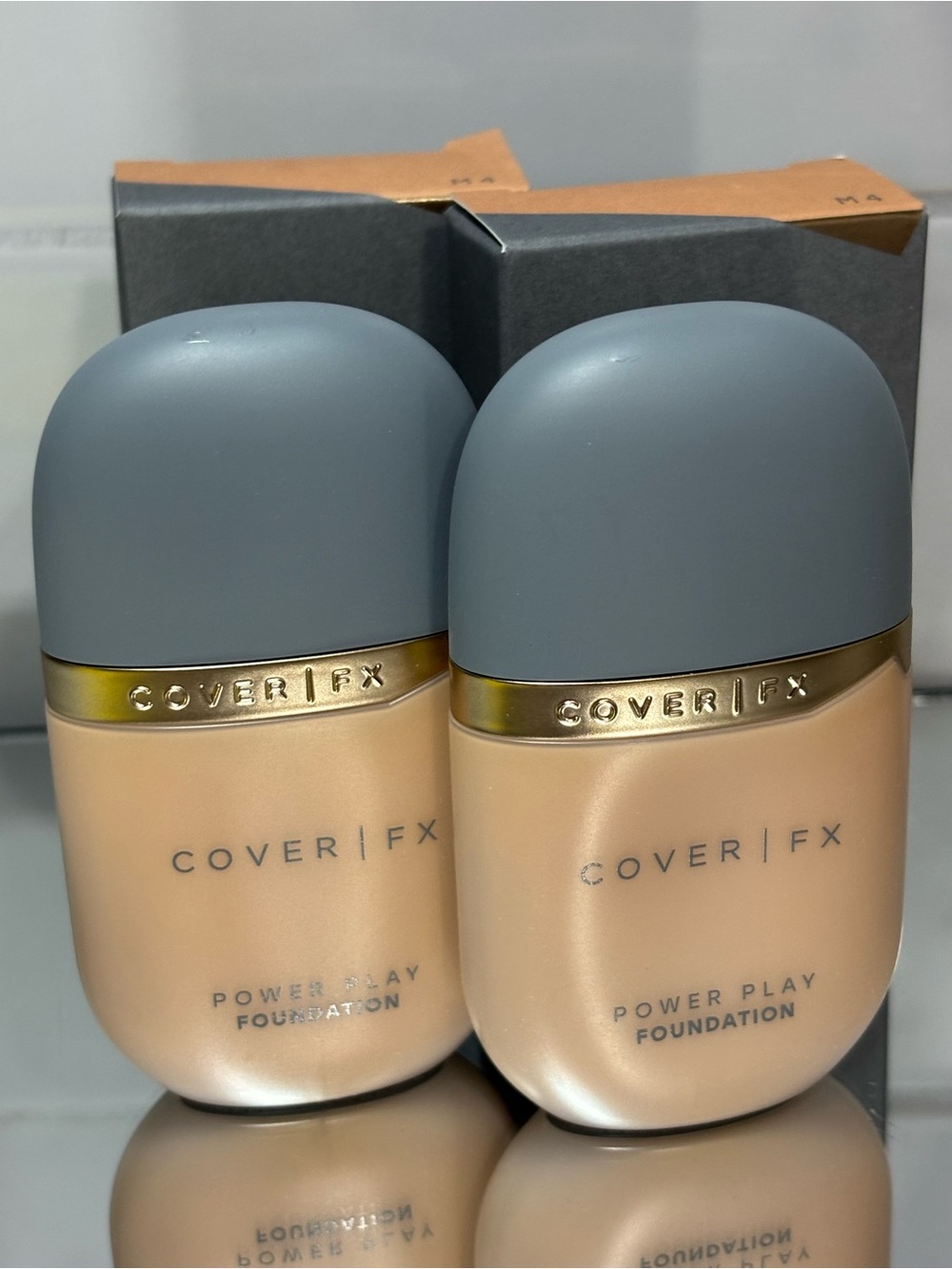 (2-piece) Cover FX Power Play Foundation M4 Medium Olive-Golden